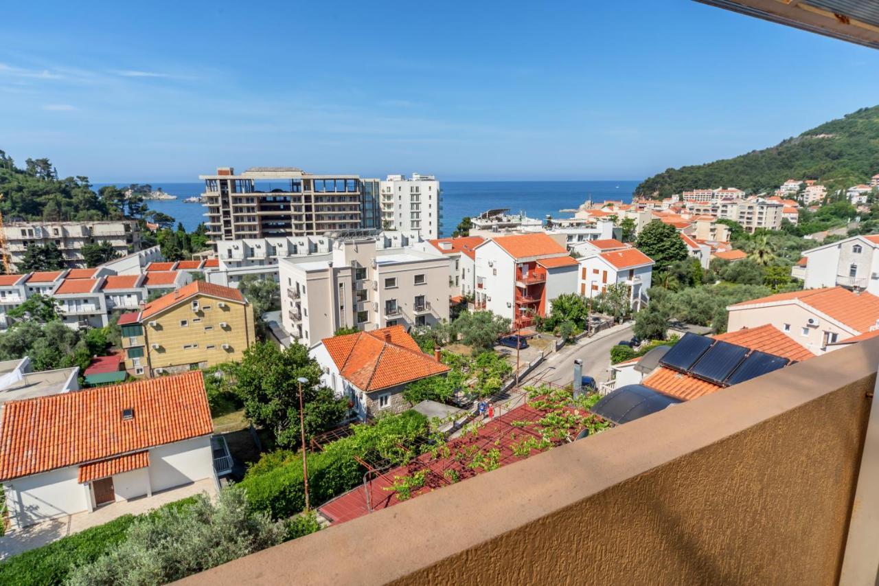 Apartments Pod Lozom With Seaview Petrovac Room photo