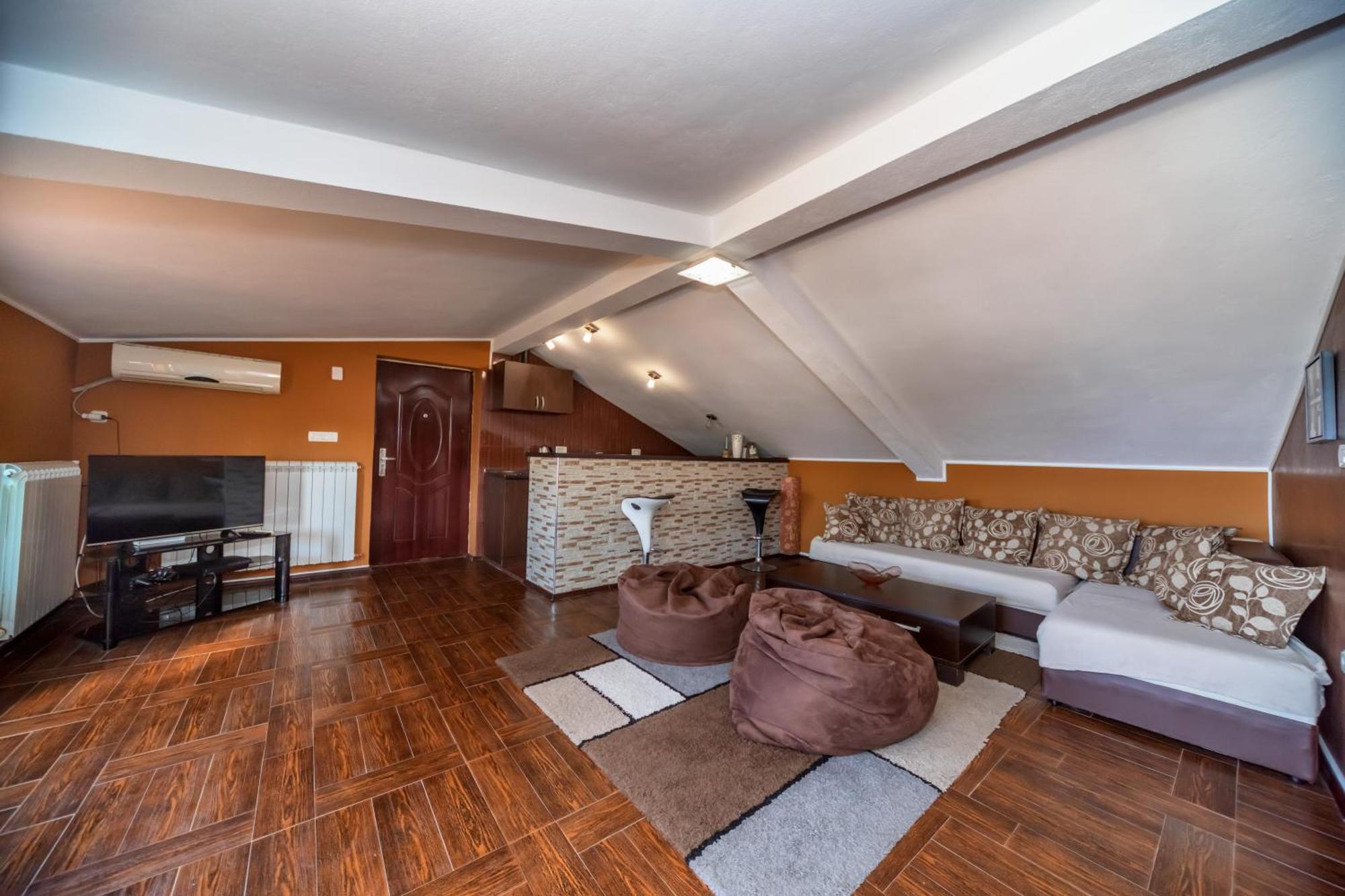Apartments Pod Lozom With Seaview Petrovac Room photo